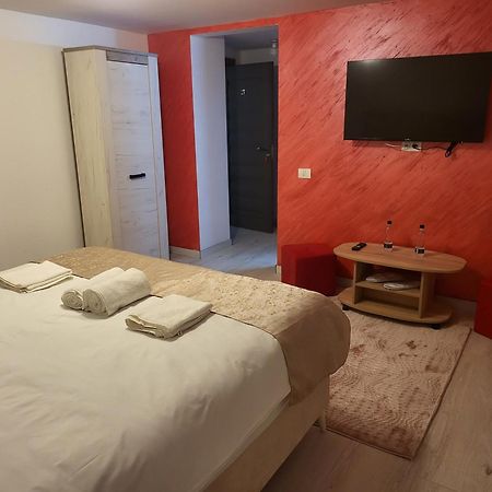 Soimii Bucovinei Residence Vatra Moldoviţei エクステリア 写真